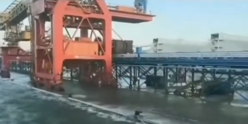 辽宁沿海口岸突发海水倒灌，，，，部分口岸暂停作业